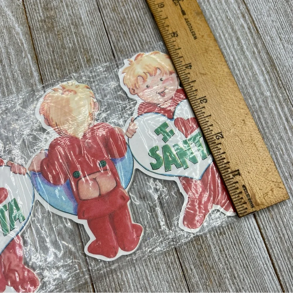 Vintage Celebration Boy In Pajamas Christmas Paper Garland, I Love Santa, NOS